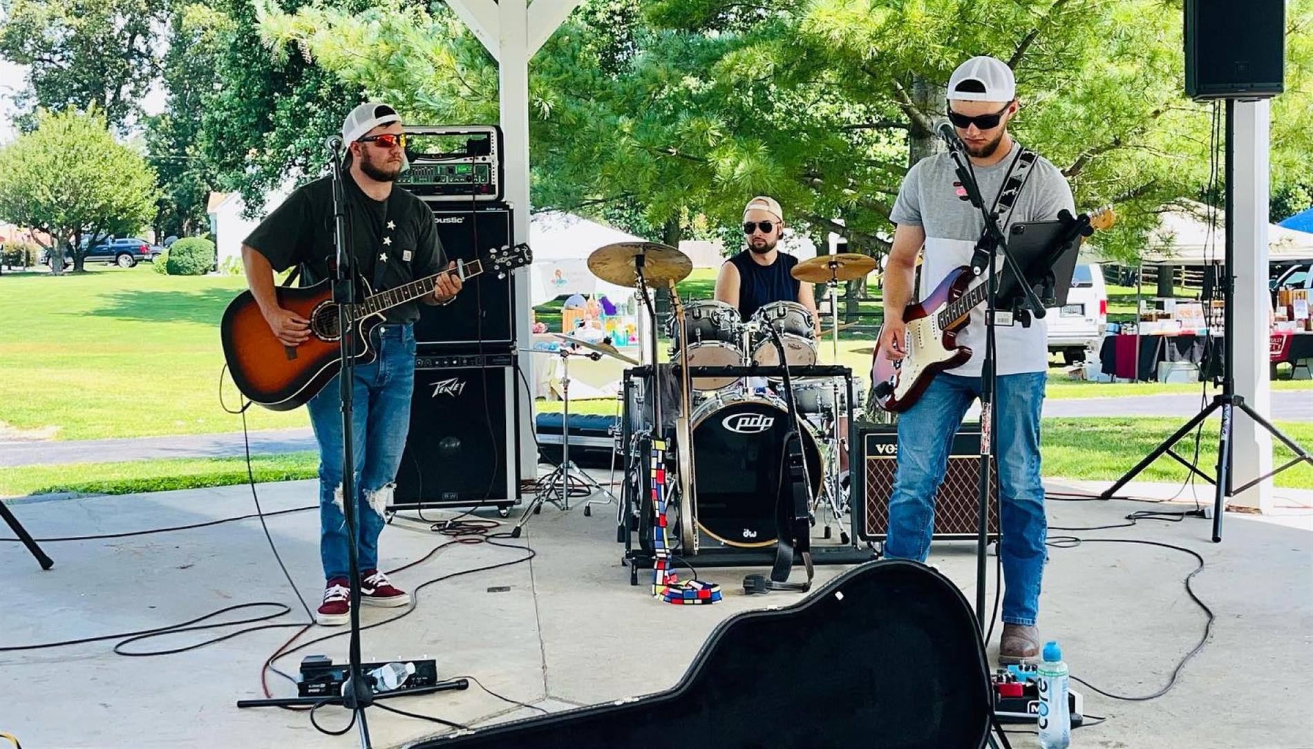 Farmers Market Music: The Cayer Band