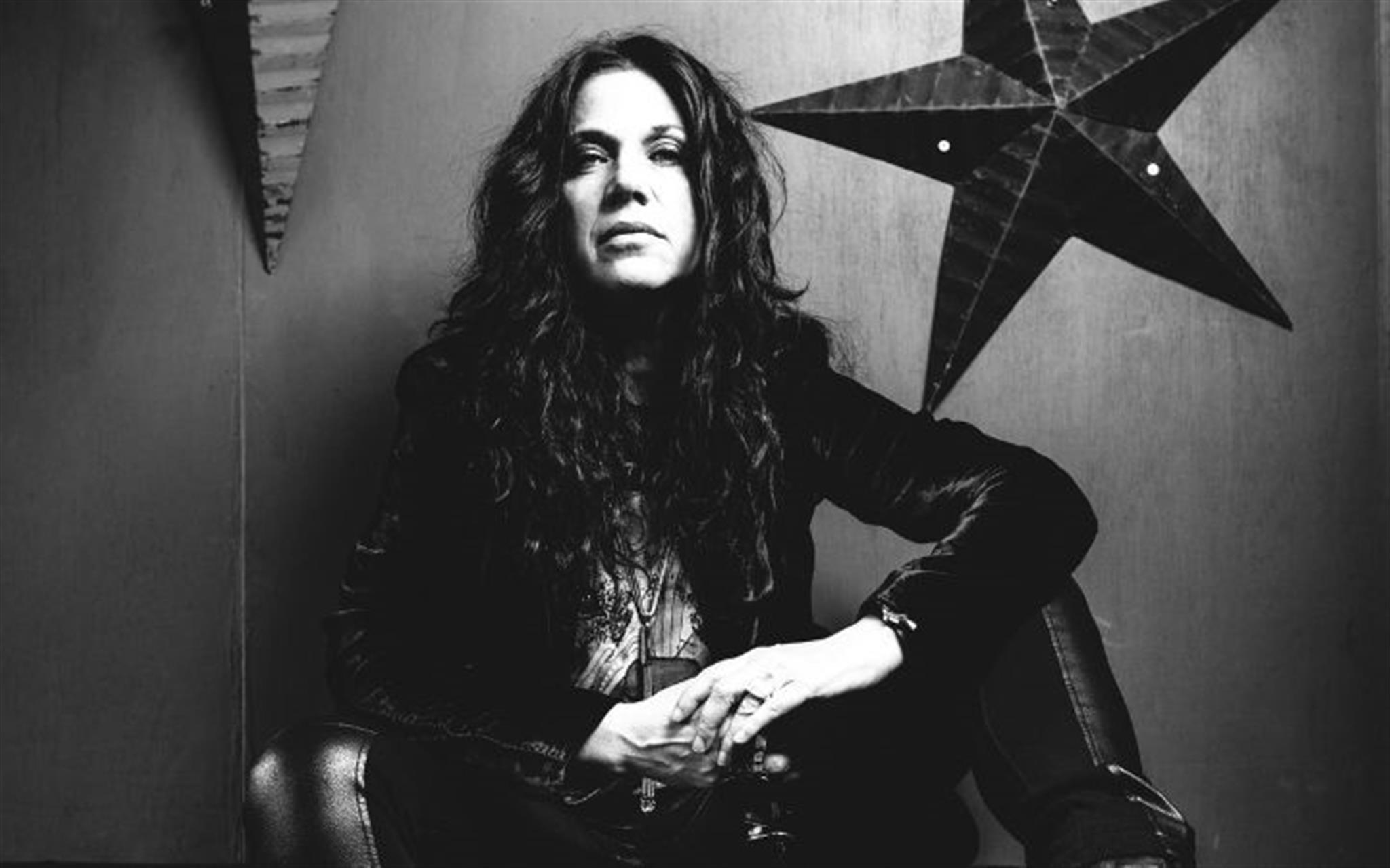 Sari Schorr image