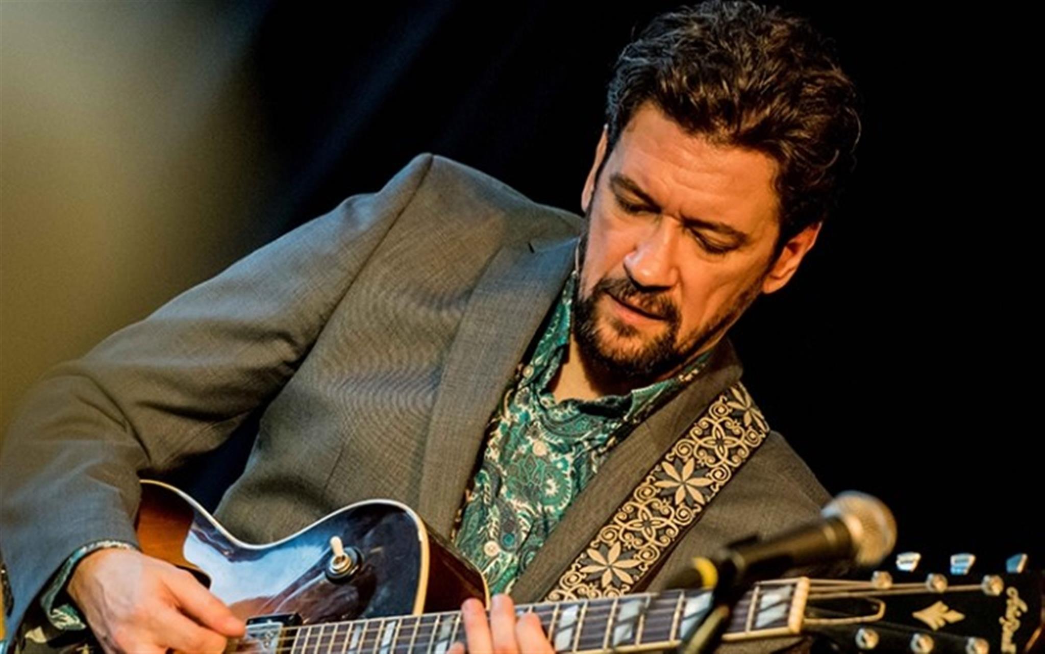 Denny Ilett – Swinging The Blues image