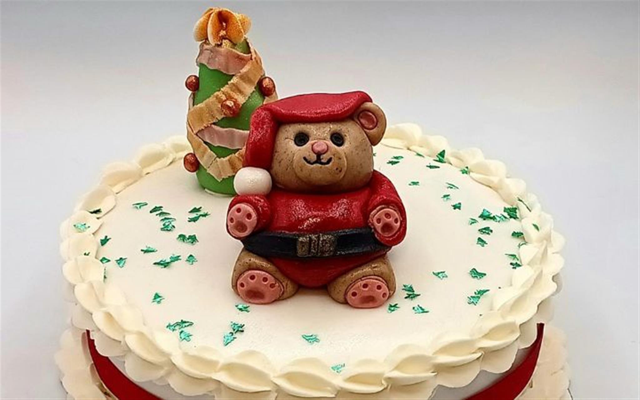 Christmas Cake Decorating - Cupcakes & Truffles image