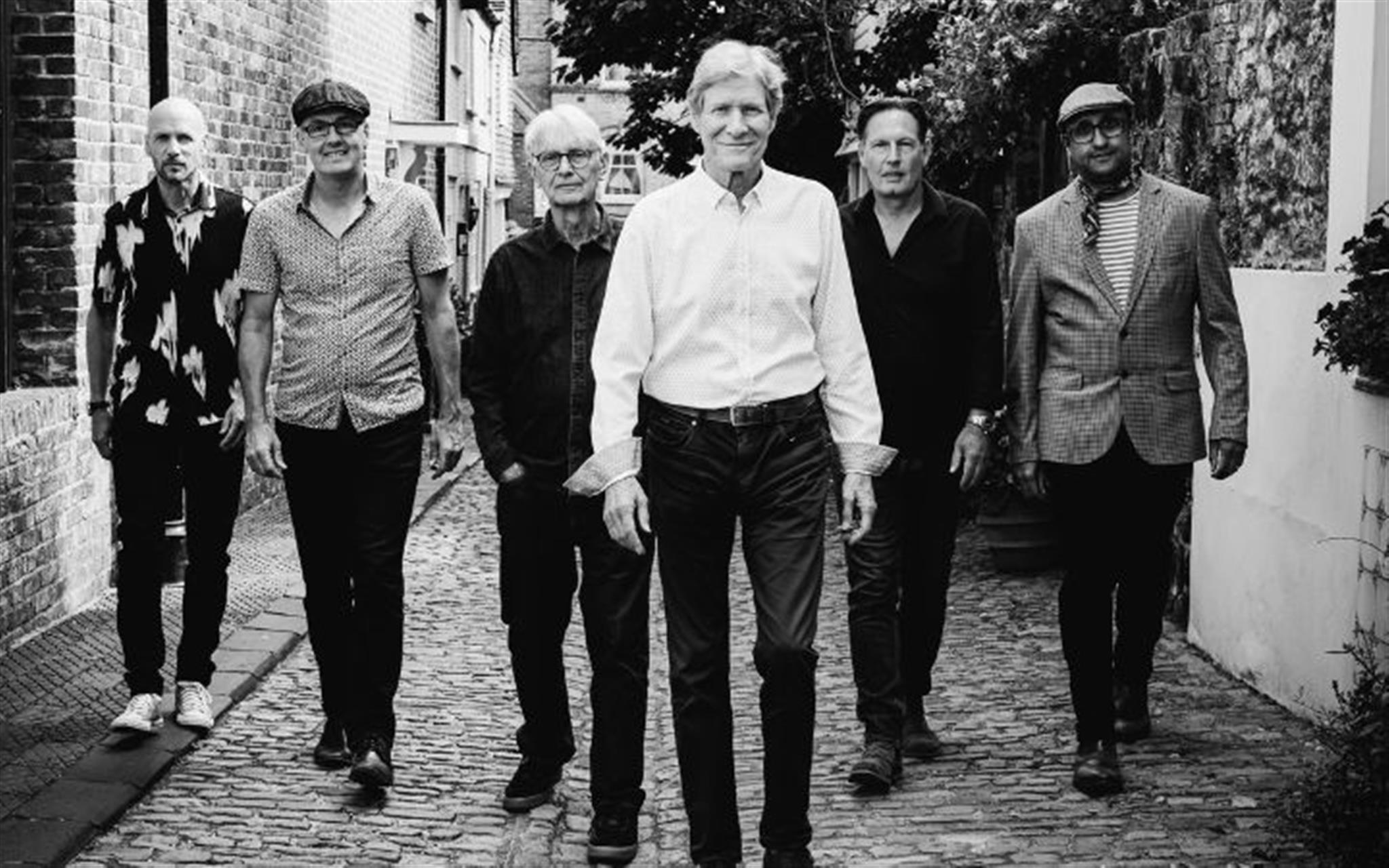 The Manfreds image
