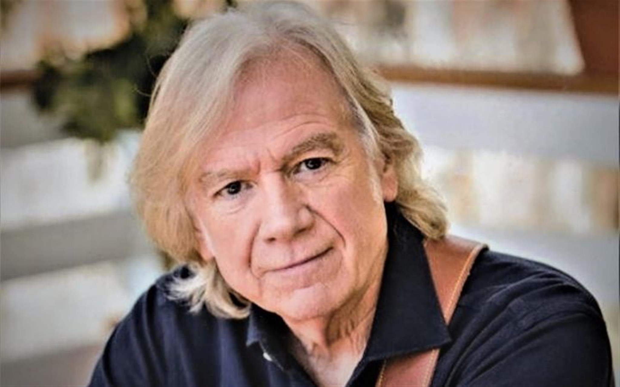 The Voice of The Moody Blues: Justin Hayward image